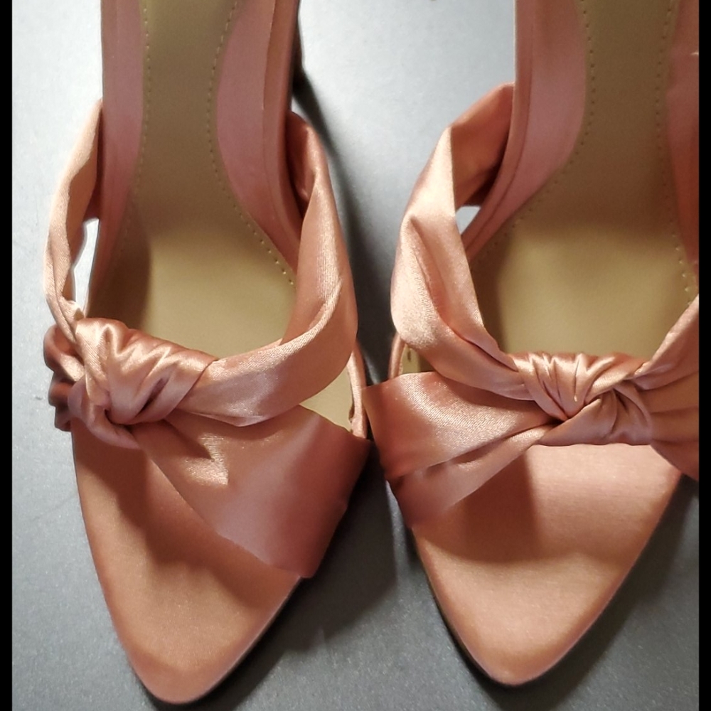 Pointed toe satin bow mule - Picture 4 of 5
